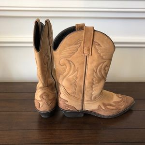 Women cowboy boots